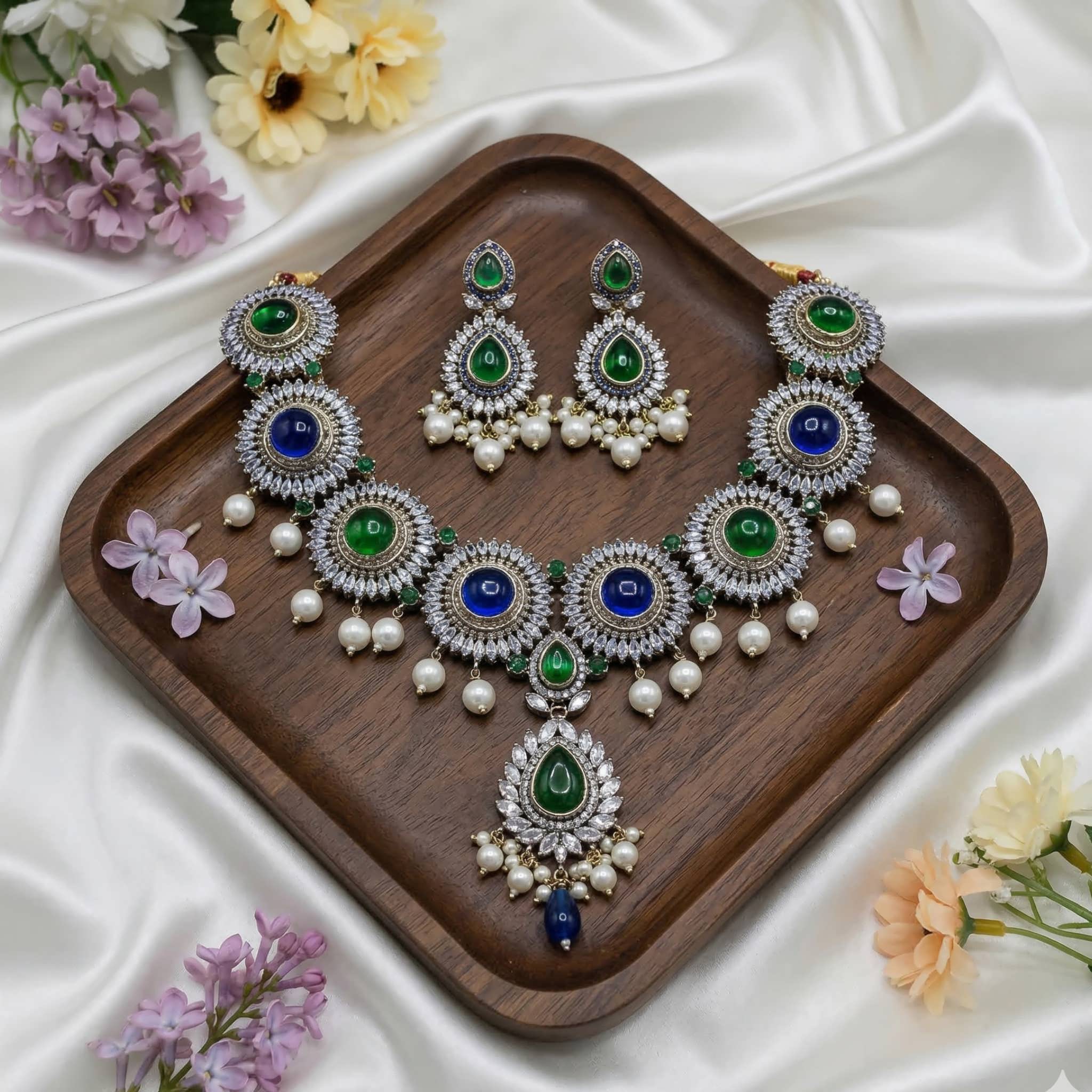 Emerald Sapphire Set