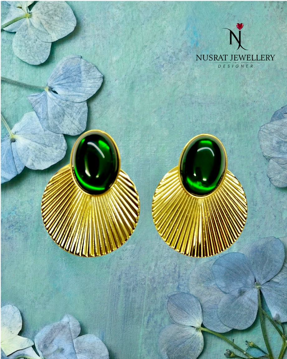 Earrings Studs cabochon Emerald